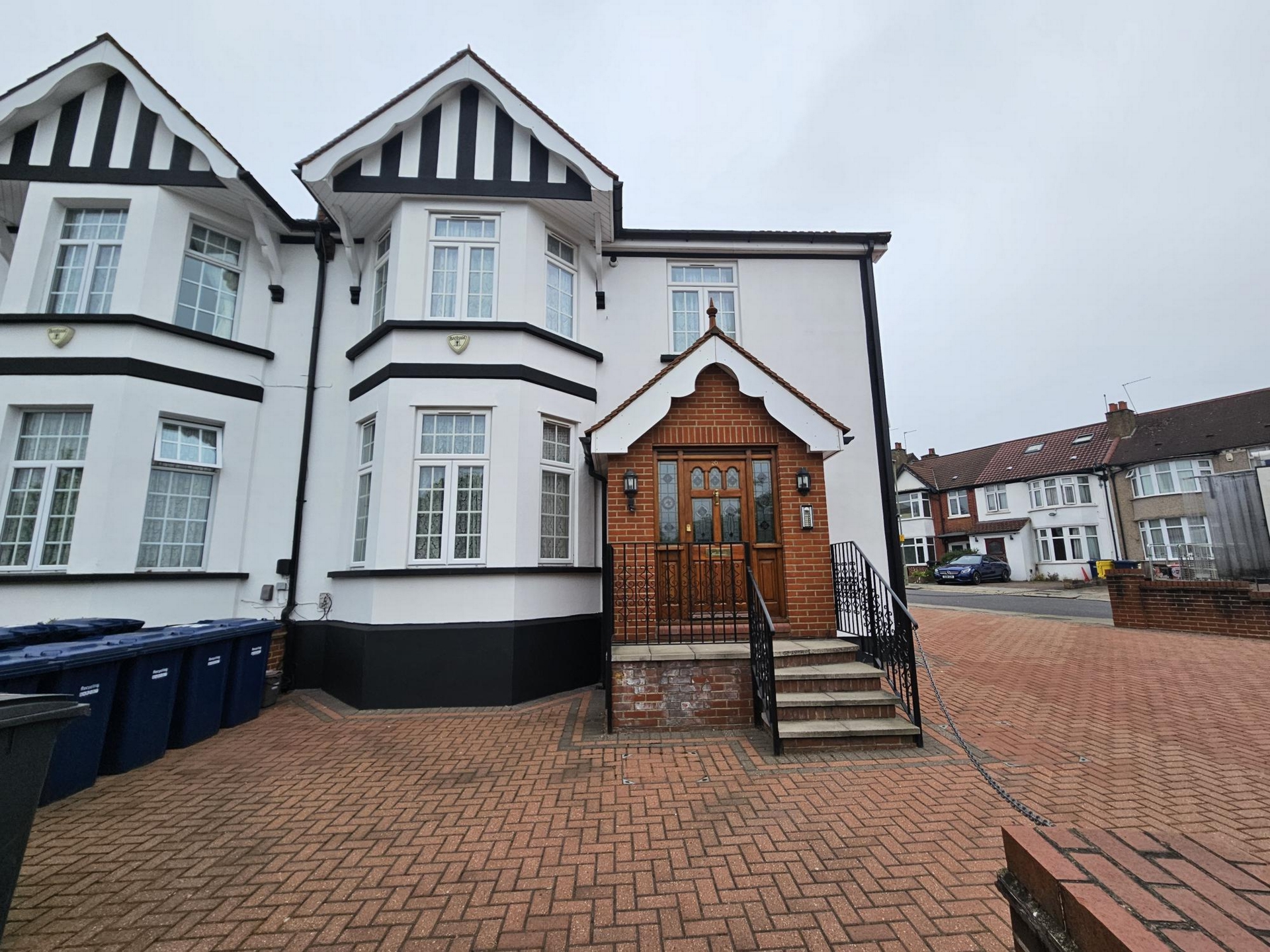 Mill Hill London NW7