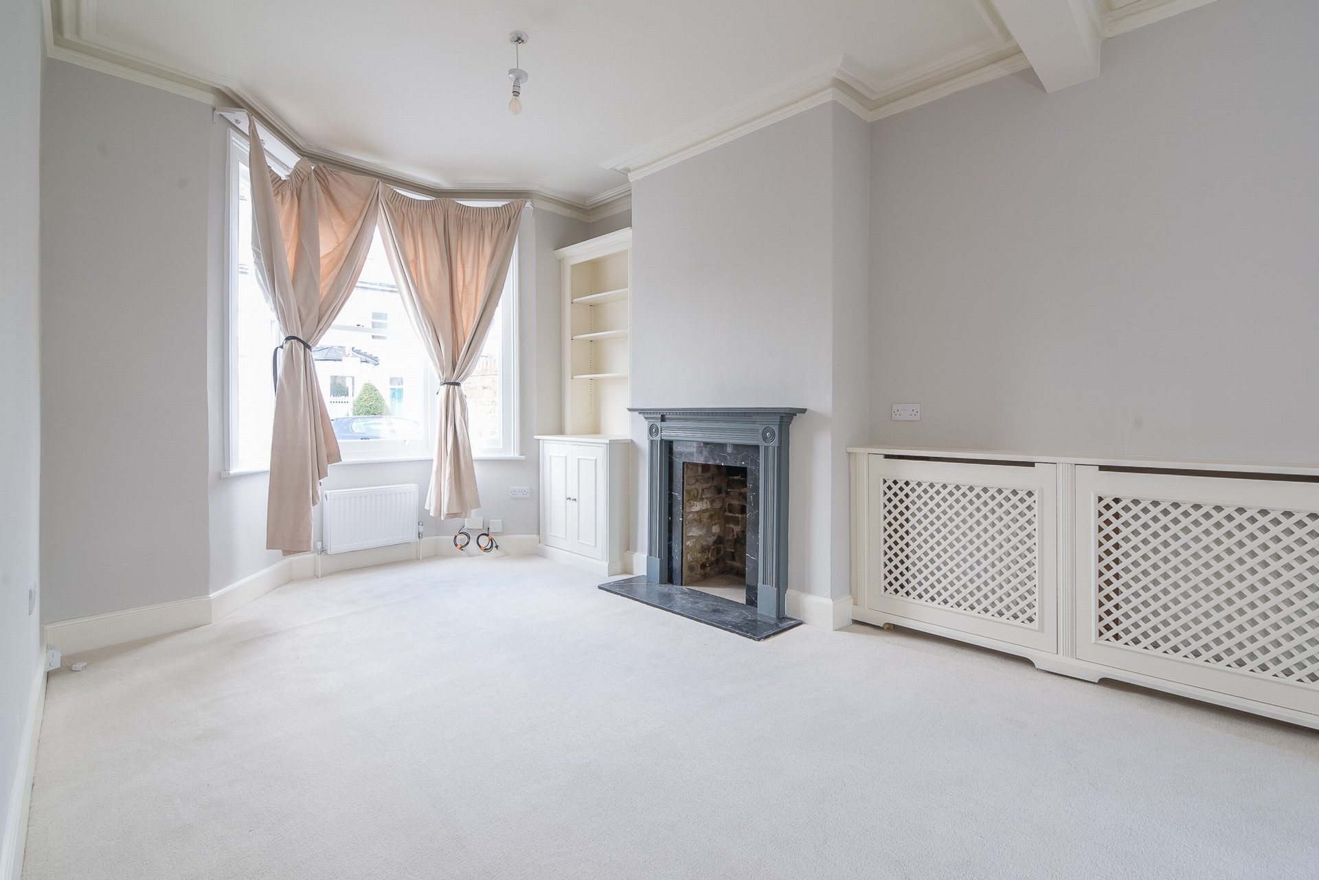 Property To Rent Fullerton Road, Wandsworth, SW18 2 Bedroom House