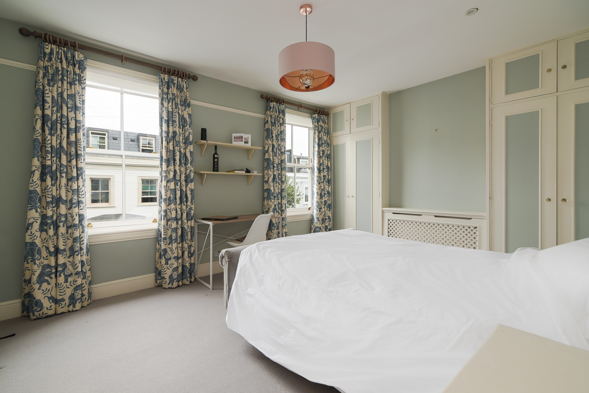 Property For Sale Tonsley Hill, Wandsworth, SW18 4 Bedroom House