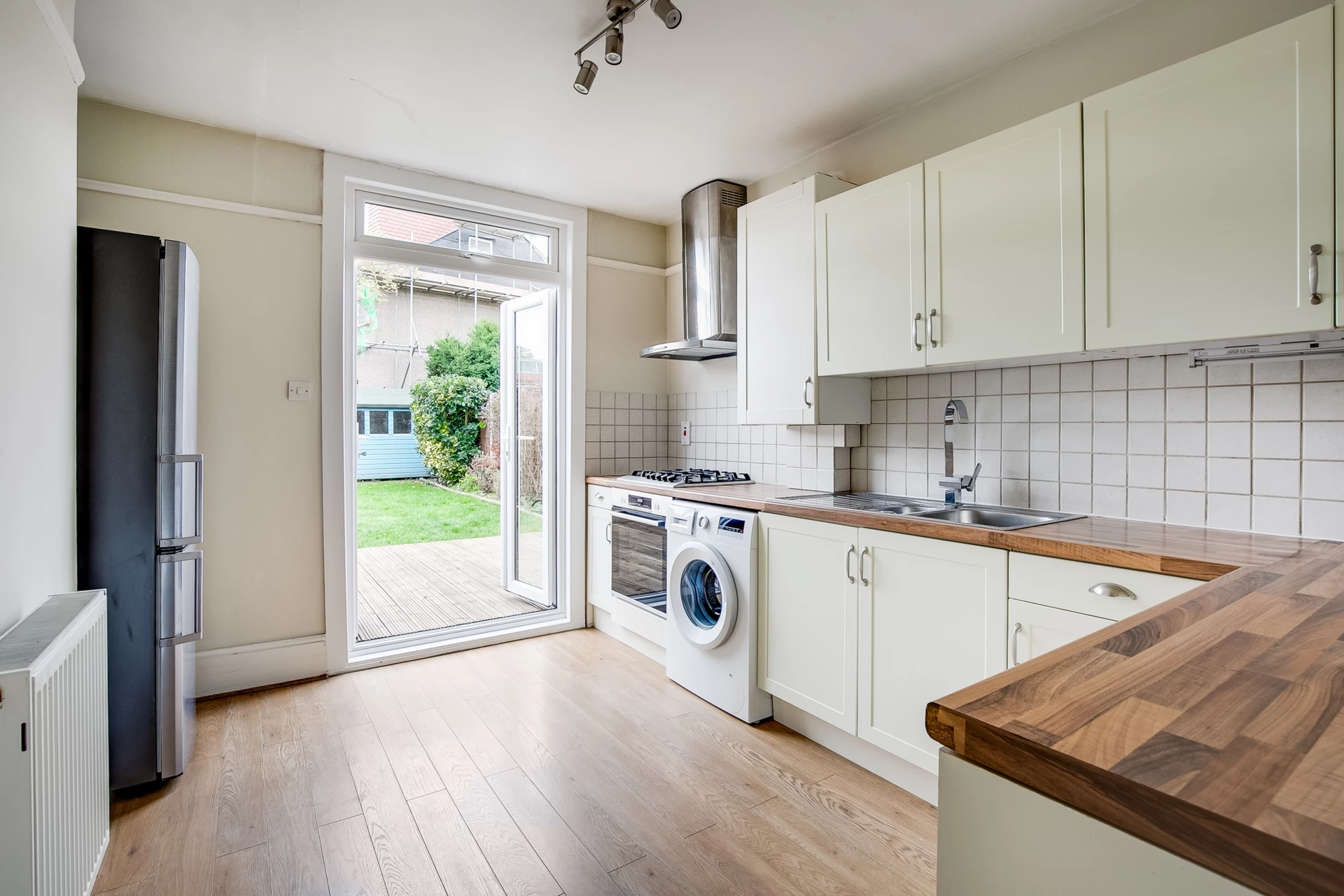 Crusoe Road London CR4