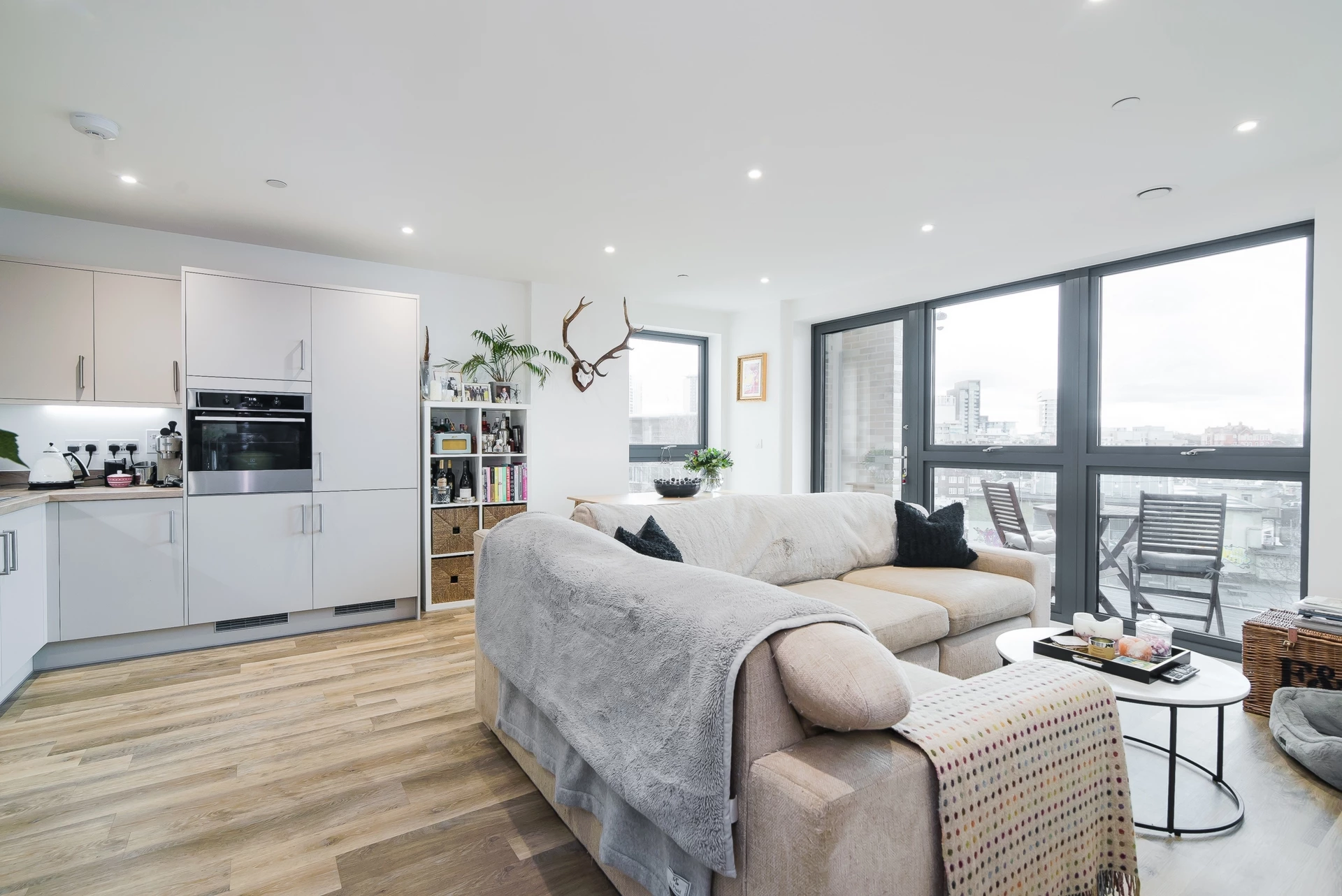 16 Osiers House Wandsworth London SW18