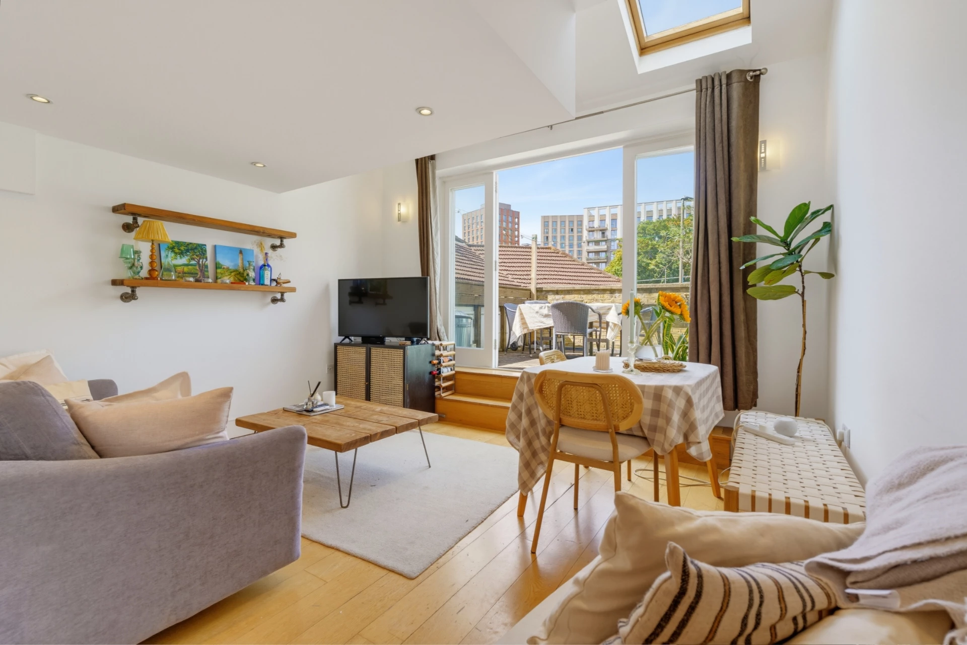 Property photo: London, SW18
