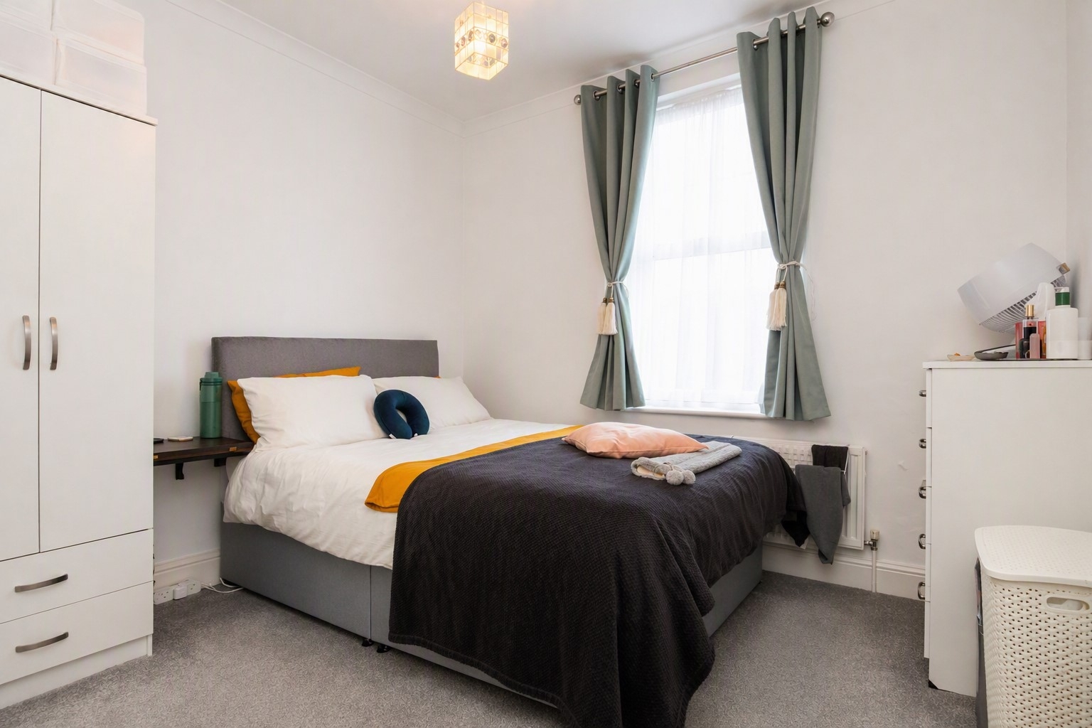 Bedroom2
