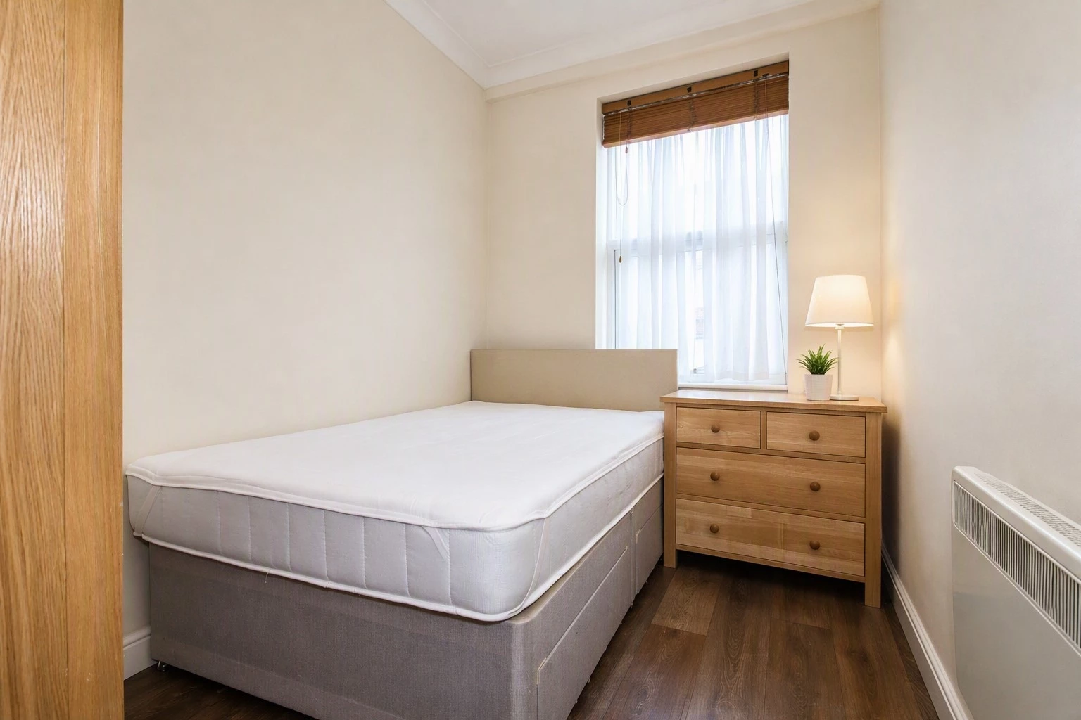 Bedroom2