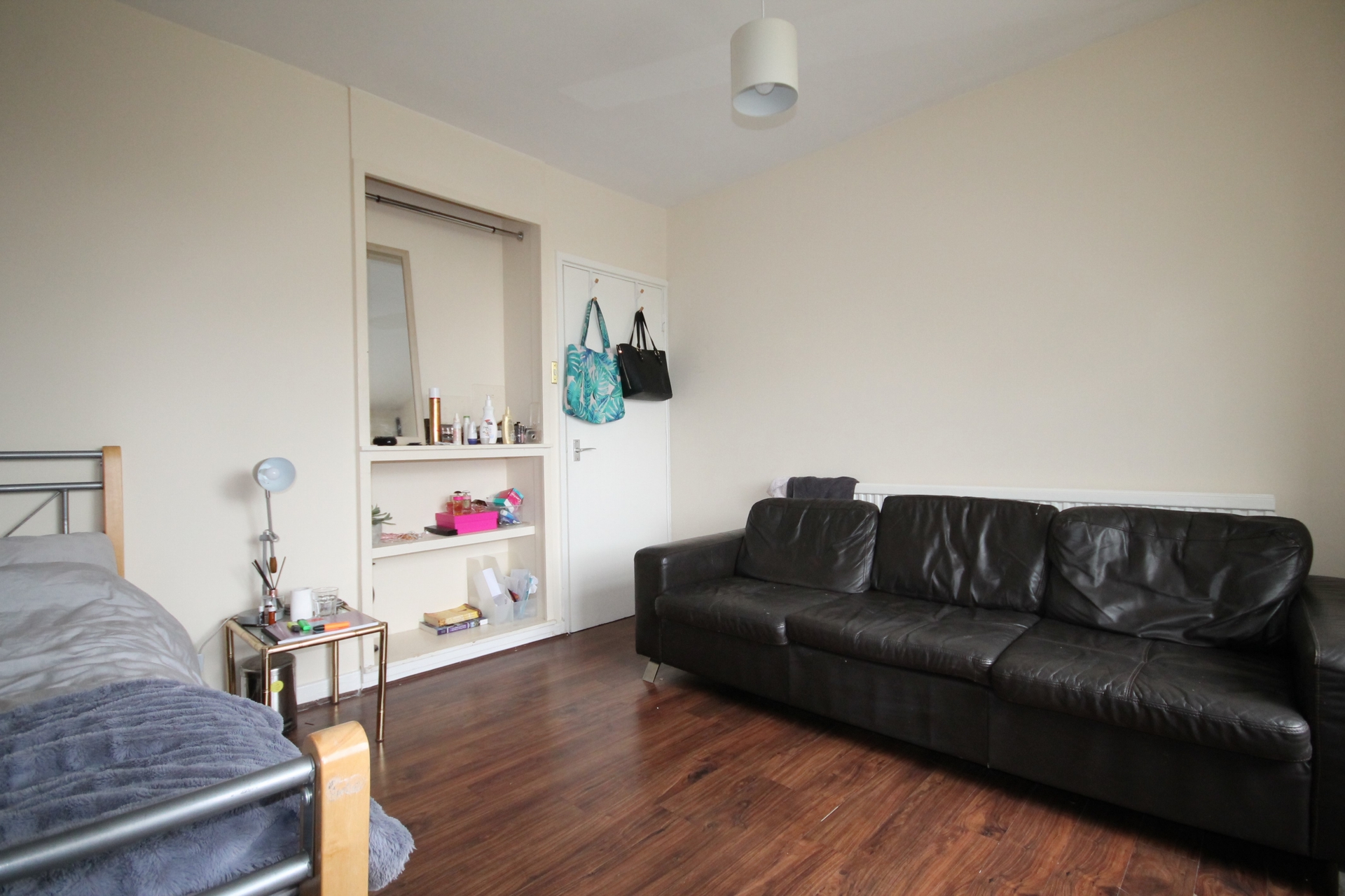 Bedroom2