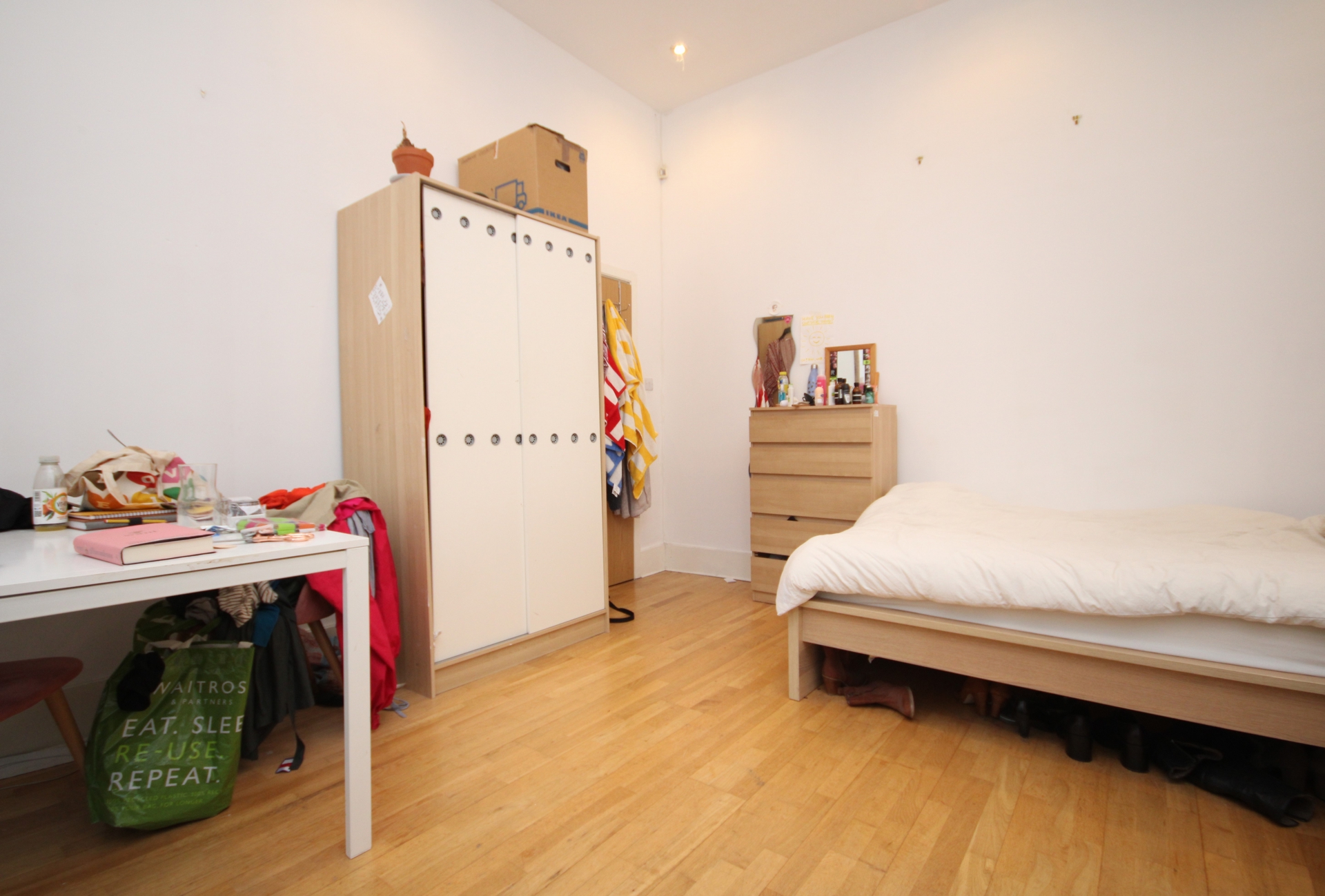 Bedroom2