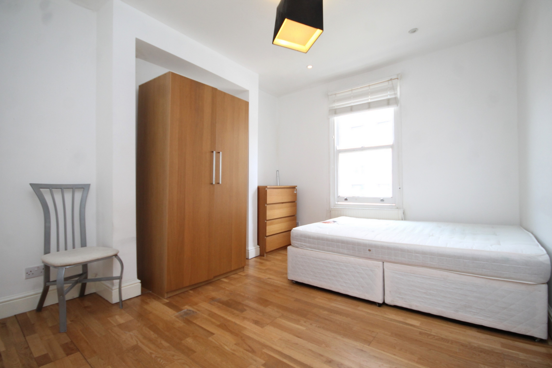 Bedroom2
