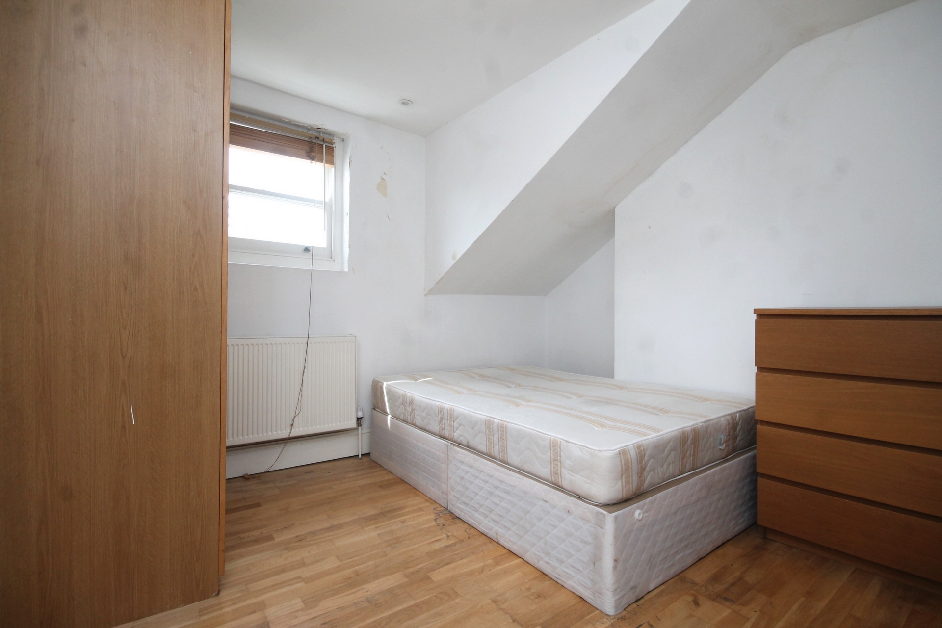 Bedroom4
