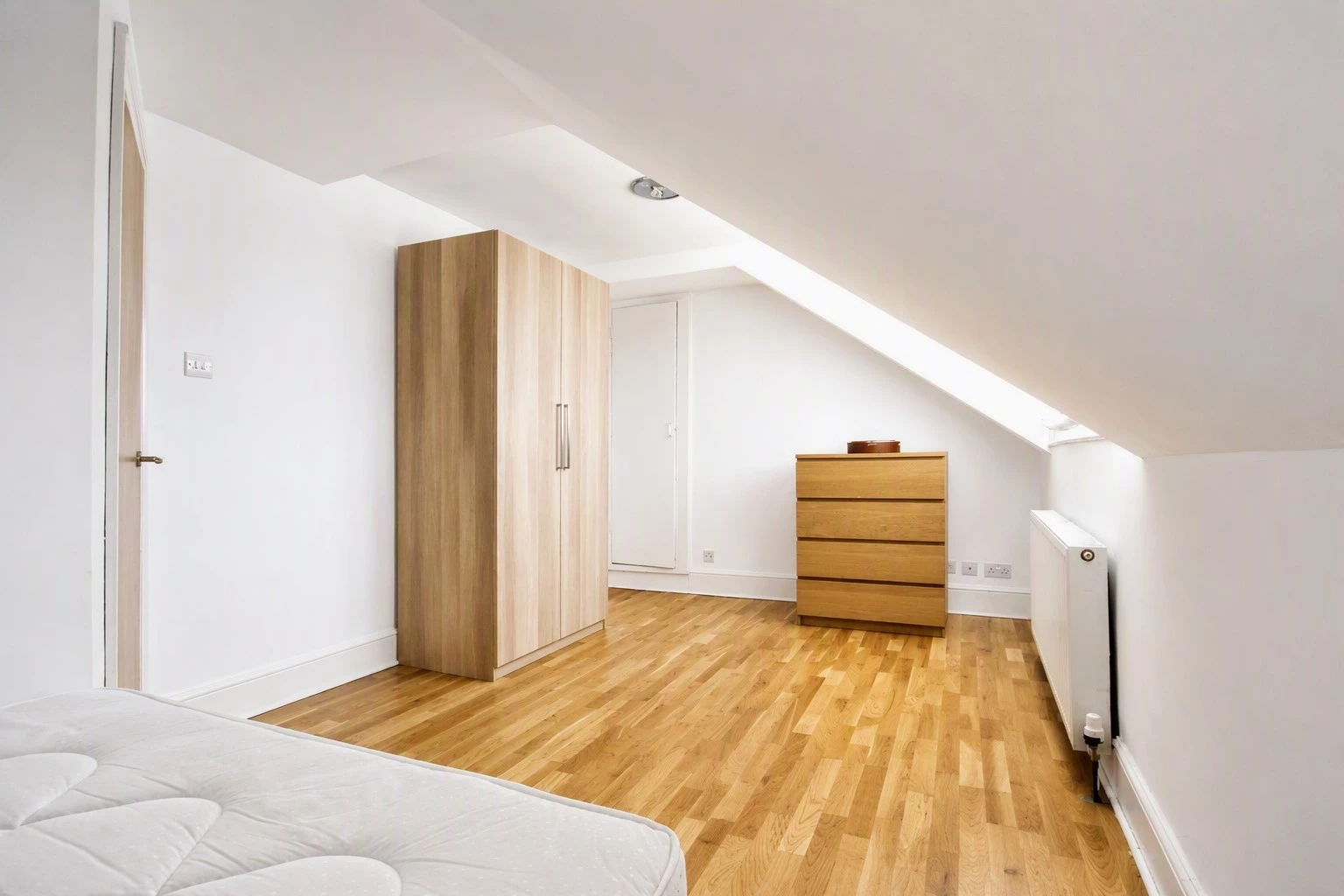 Bedroom2