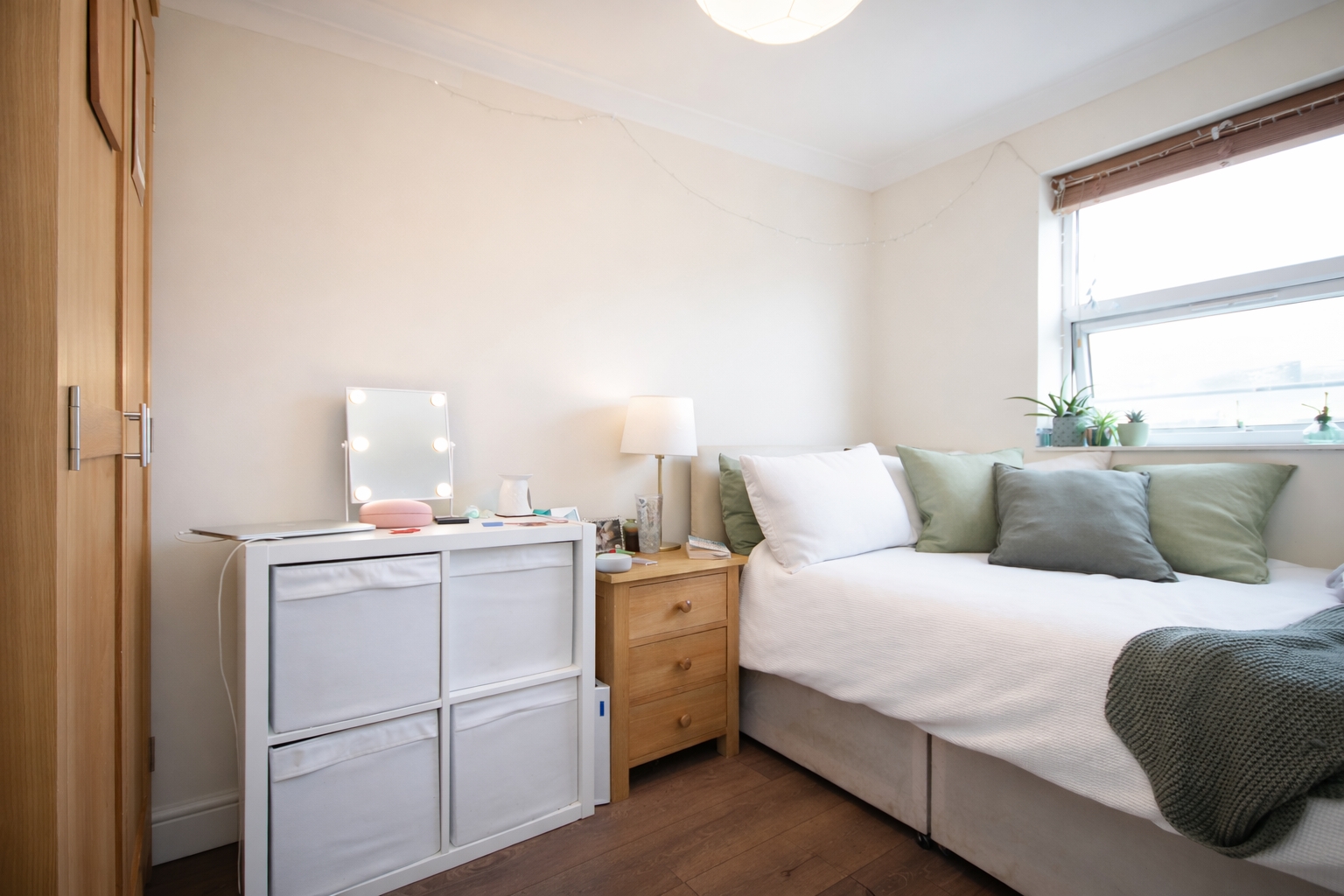 Bedroom2