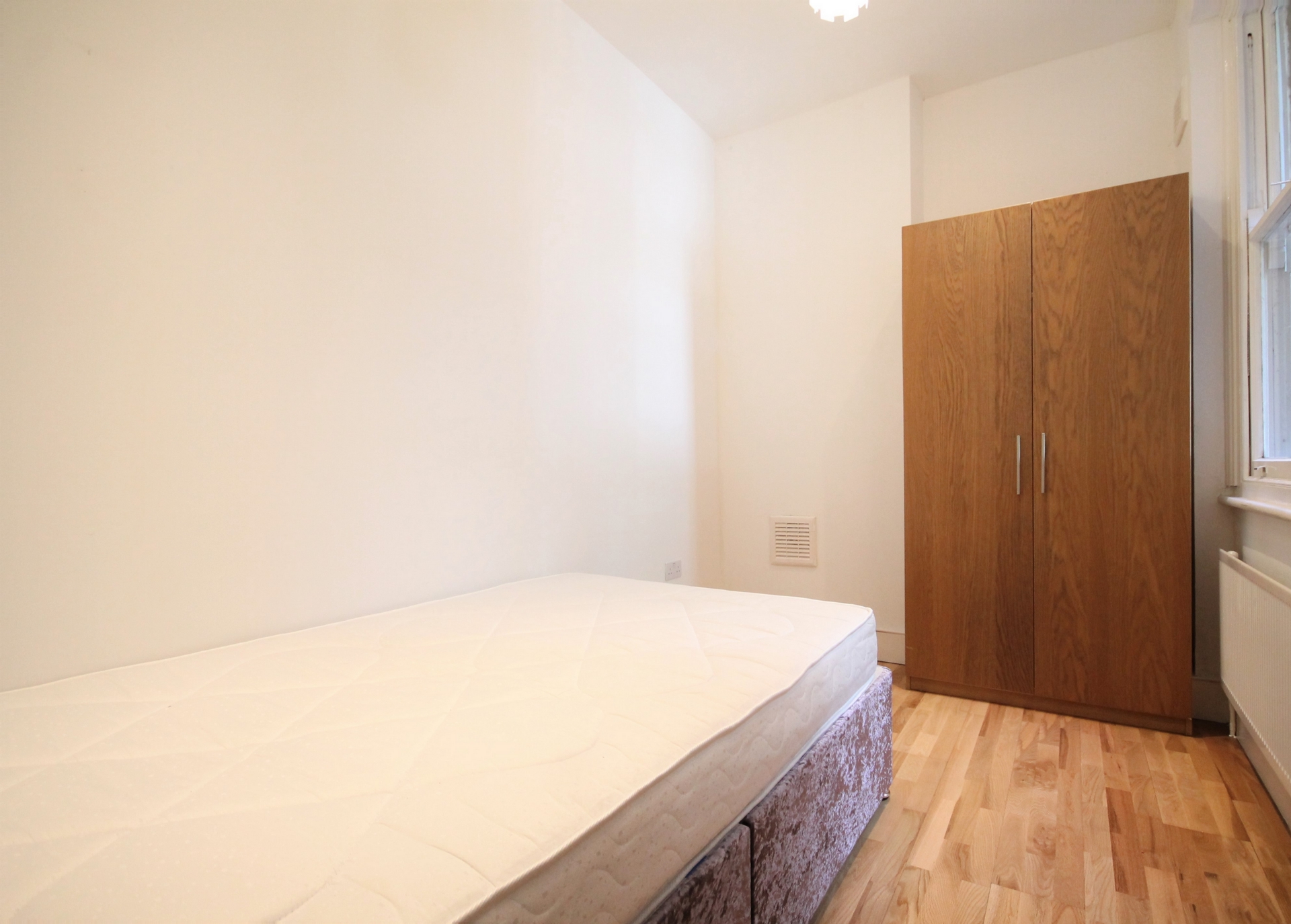Bedroom2