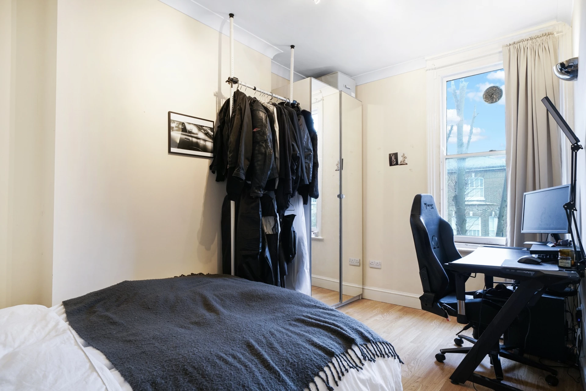 Bedroom2