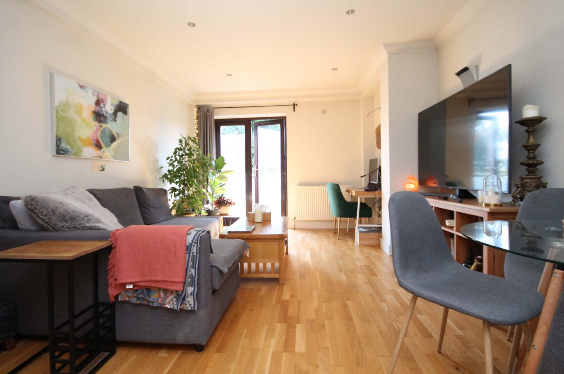 Broomfield Lane Palmers Green London N13