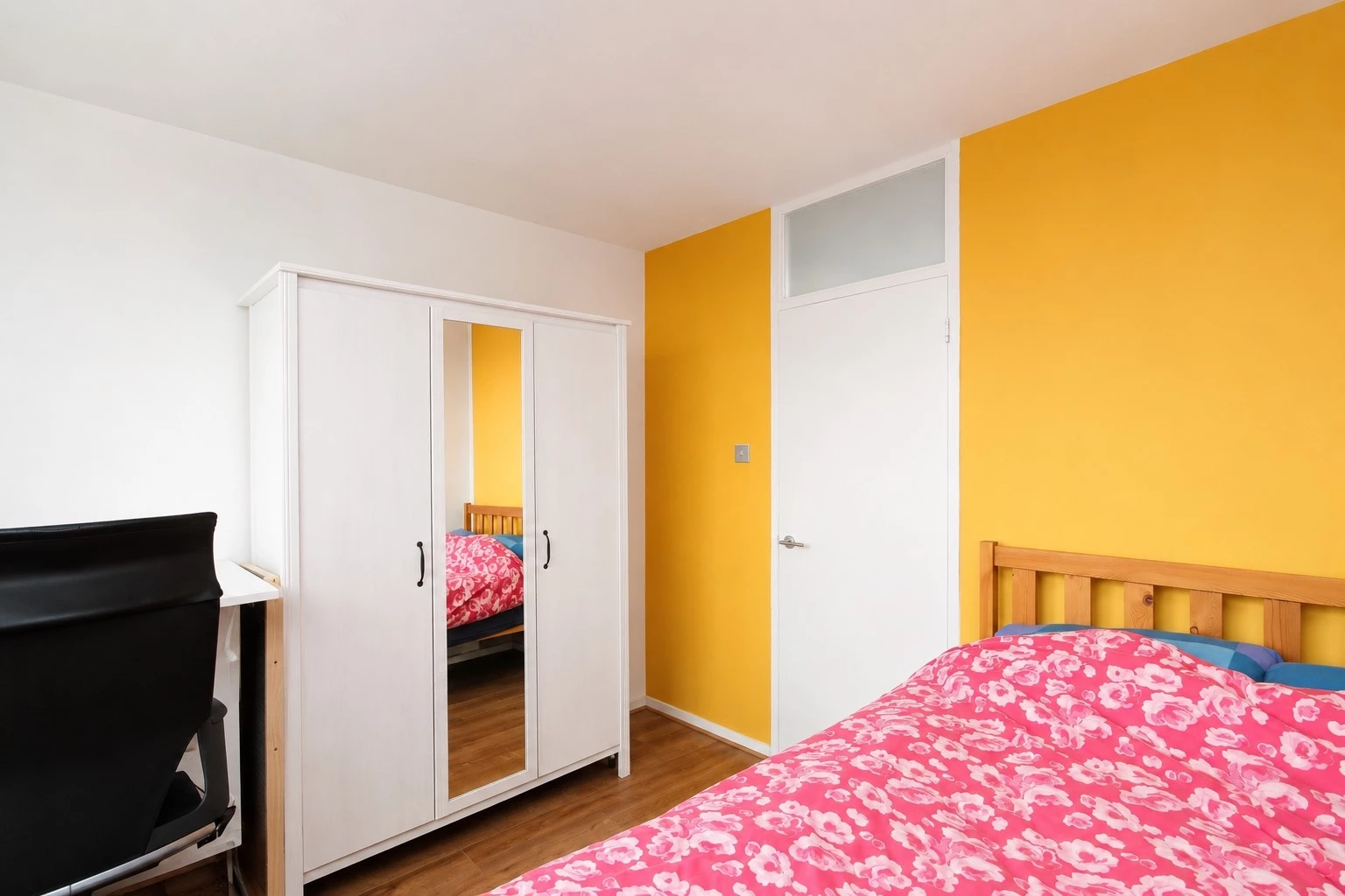 Bedroom2