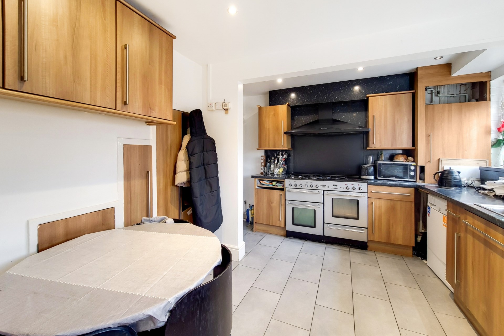 Property For Sale Lamble Street, Gospel Oak, NW5 3 Bedroom House
