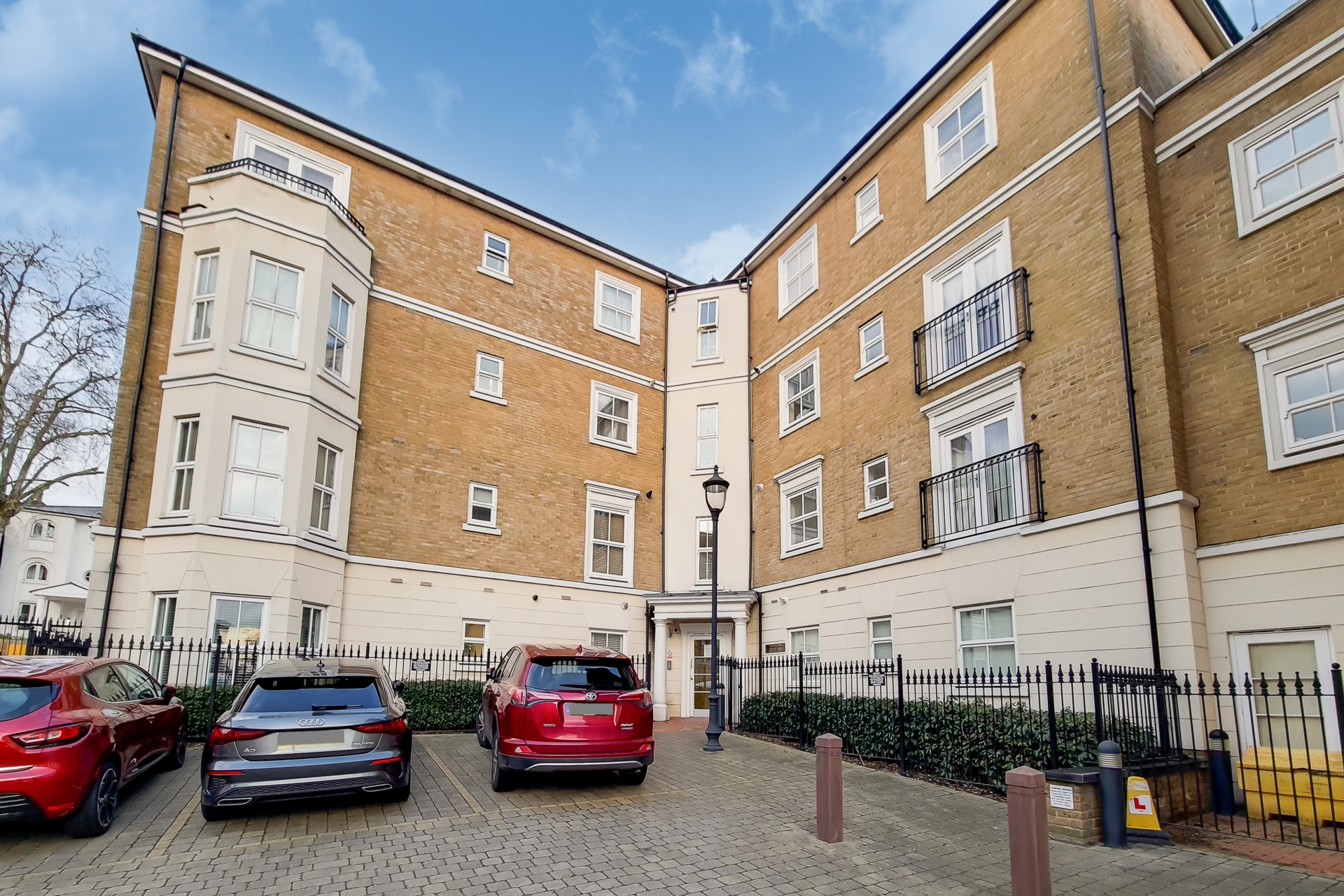 Property For Sale Camden Road, Camden, NW1 3 Bedroom Flat through