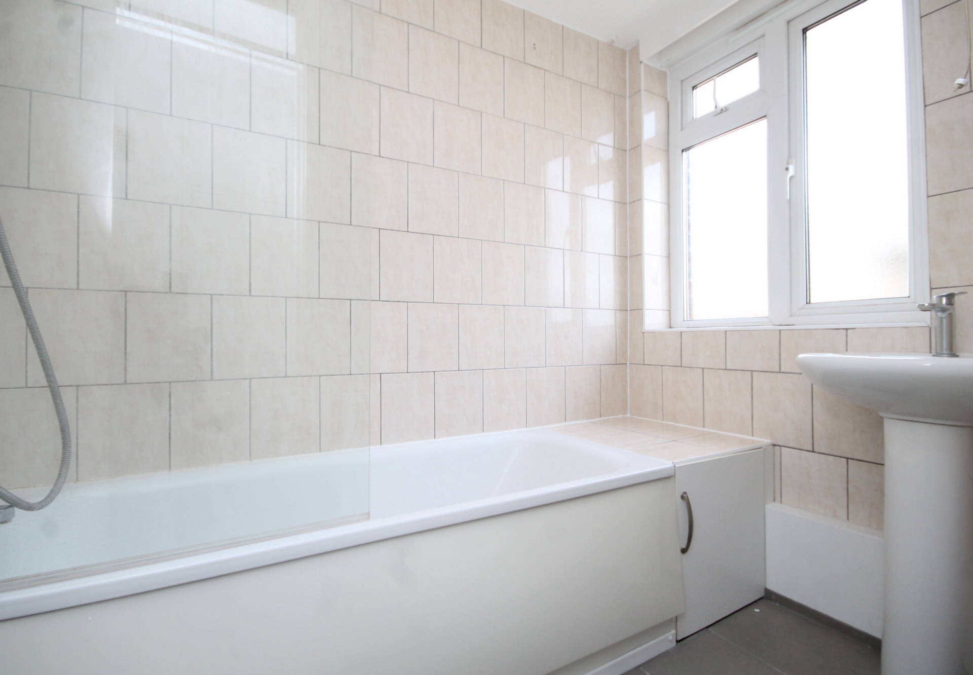 Property To Rent Tredegar Road, Bounds Green, N11 2 Bedroom Flat