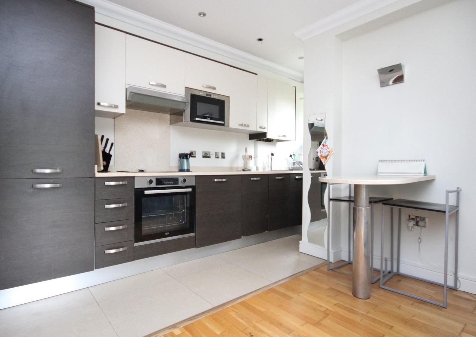 Broomfield Lane Palmers Green London N13