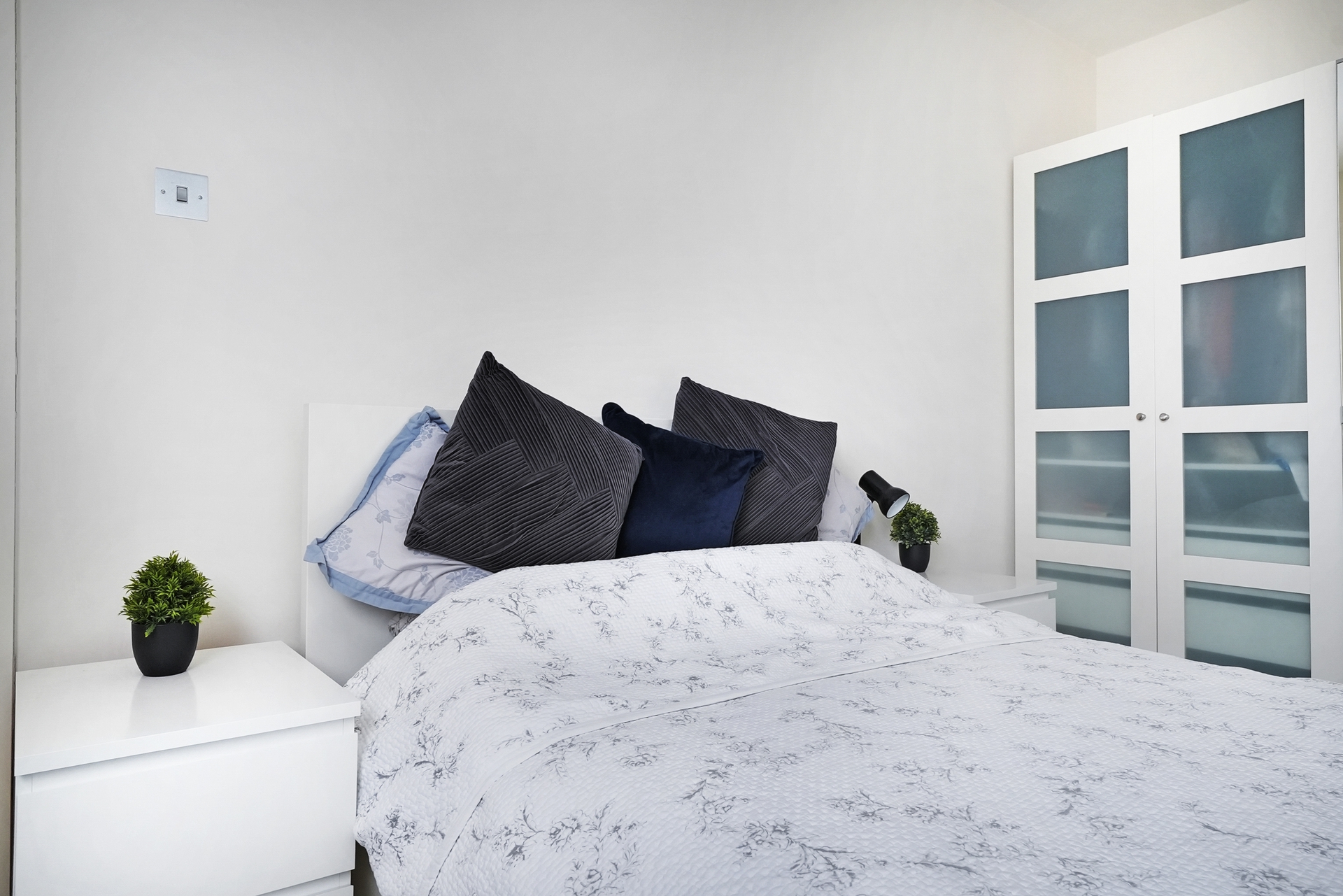 Bedroom2