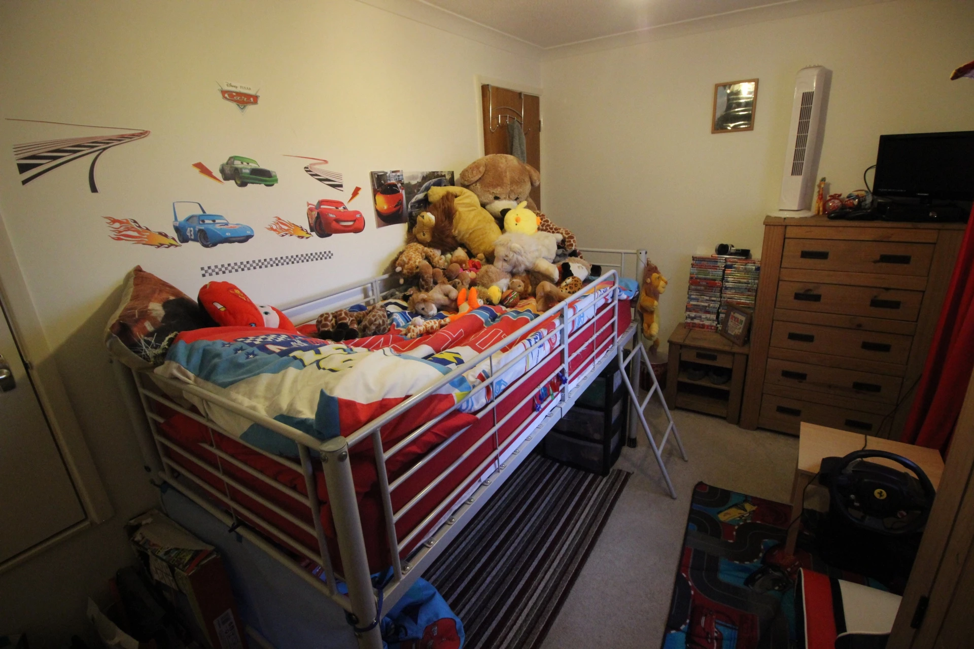 Photo 10