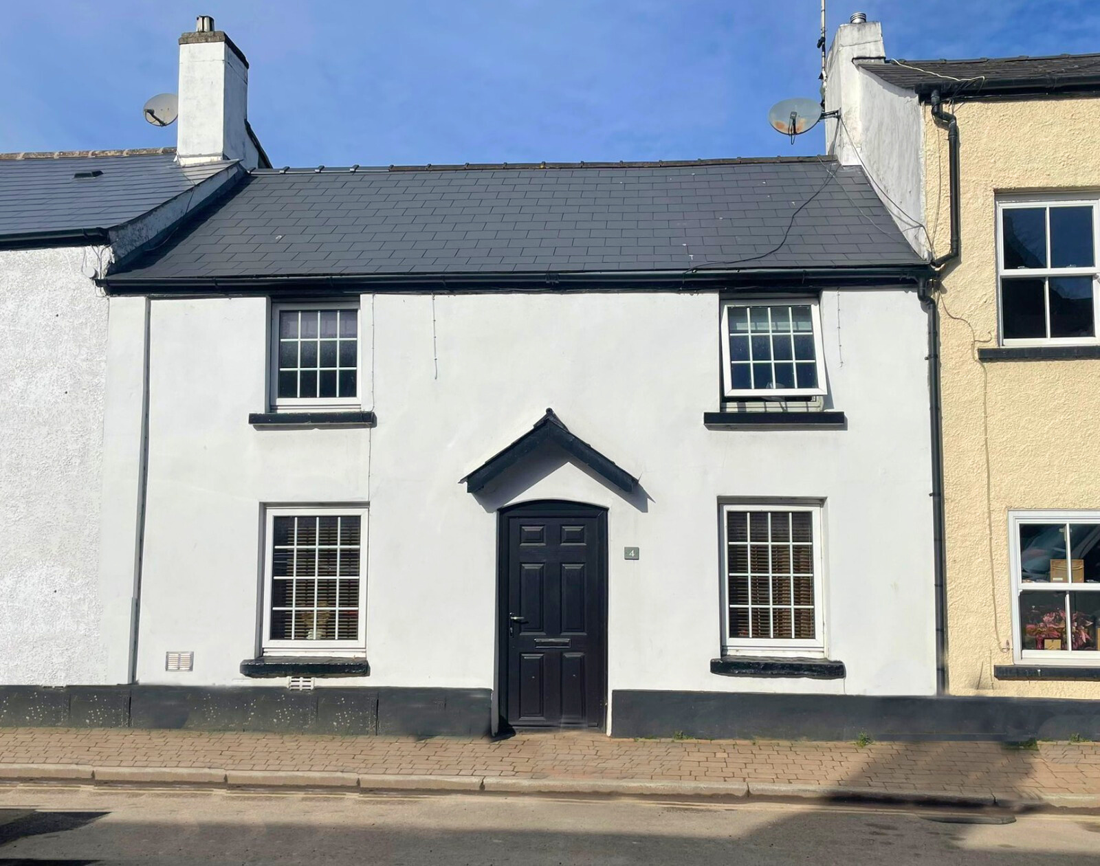 Property For Sale Almshouse Street, Monmouth, NP25 3 Bedroom Town