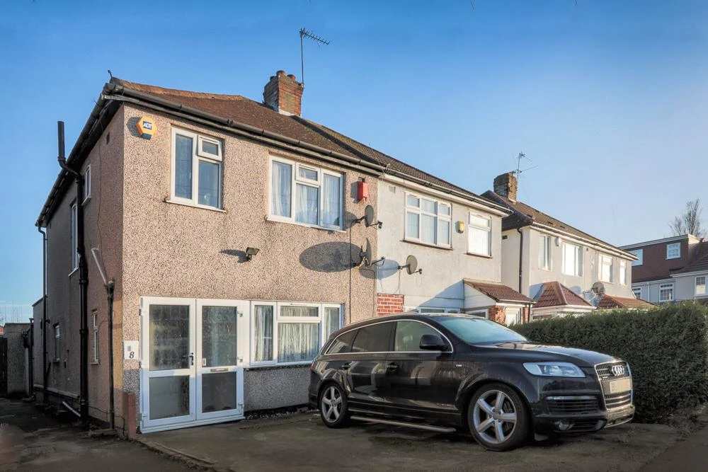 Property photo: Hayes, Middlesex, UB4