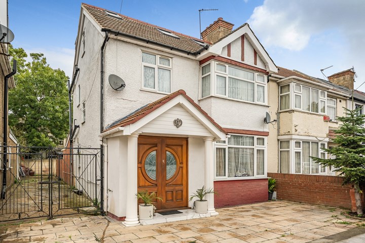 Property photo: Southall, Middlesex, UB2