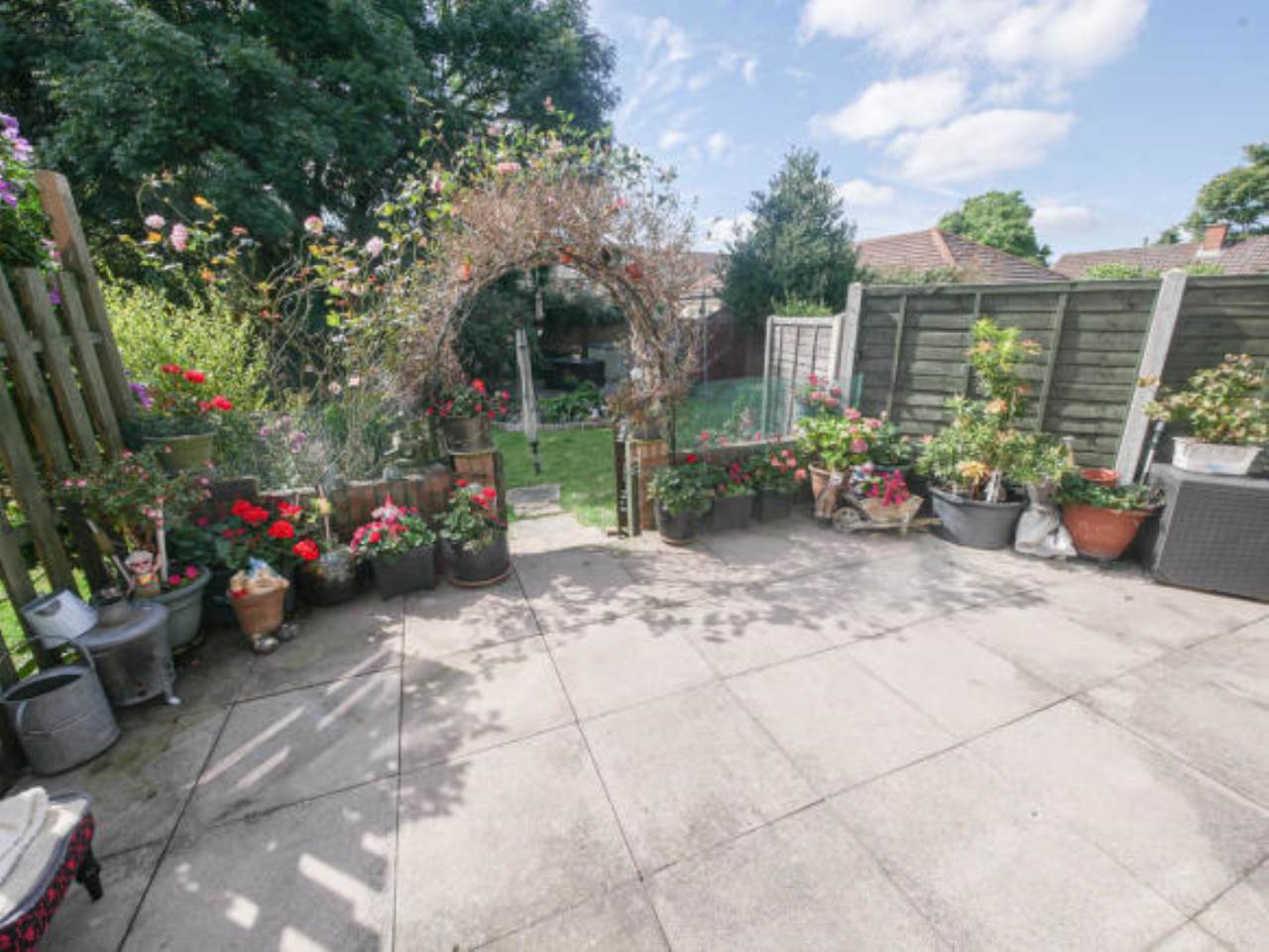 43070_101809016704_IMG_10_0000_max_656x437