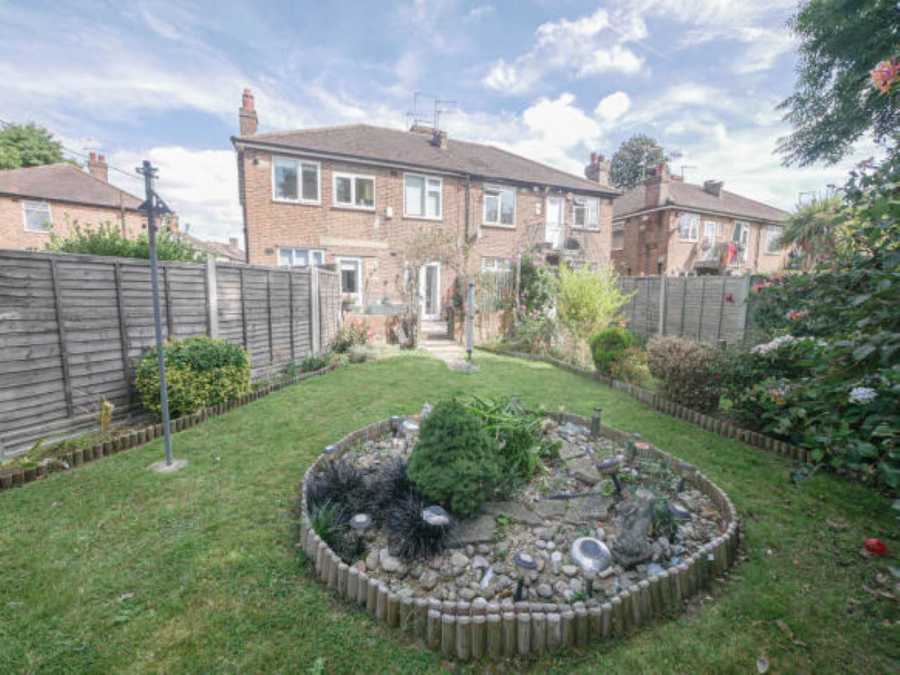 43070_101809016704_IMG_09_0000_max_656x437