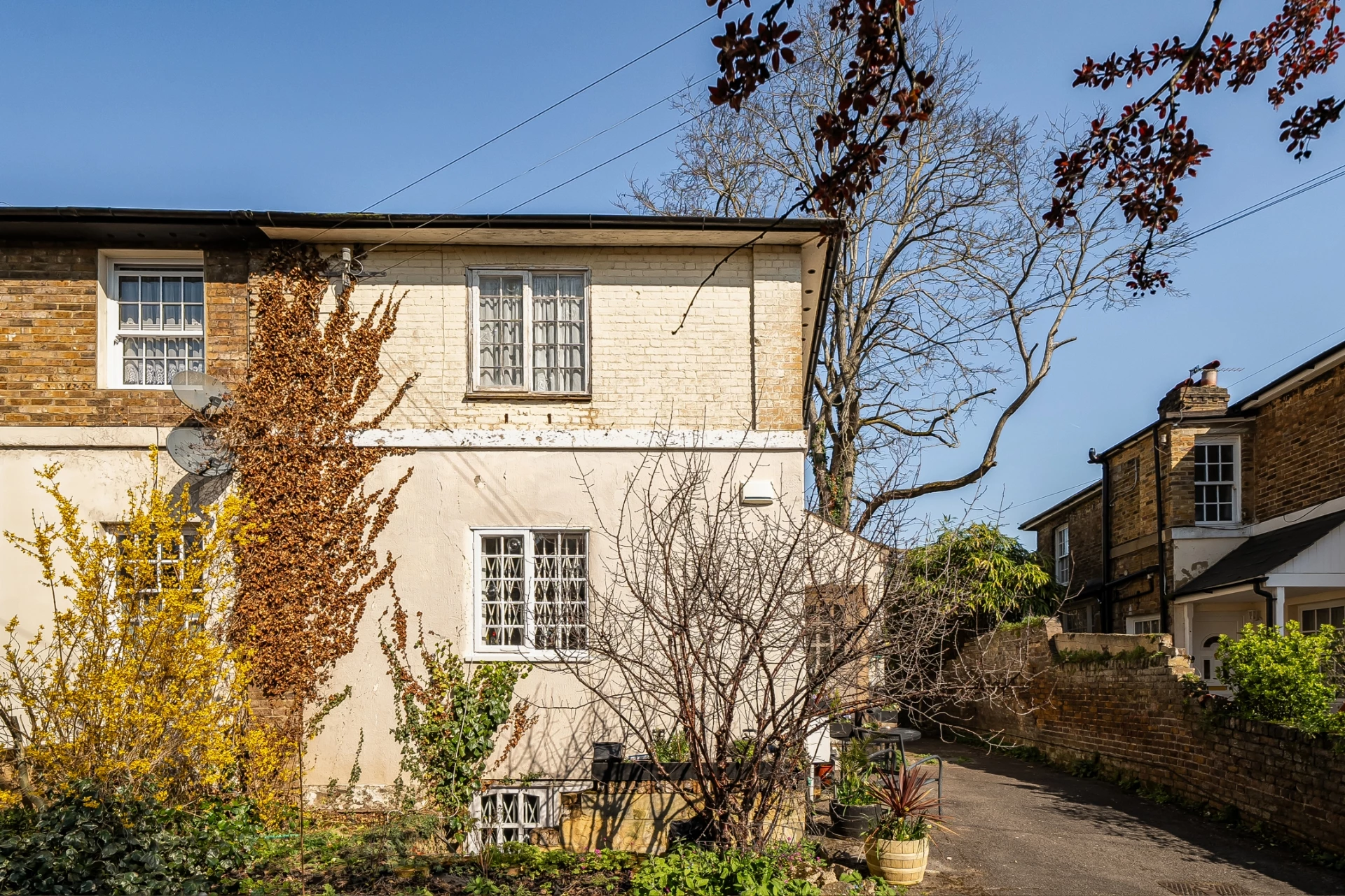 Property photo: slough, SL1