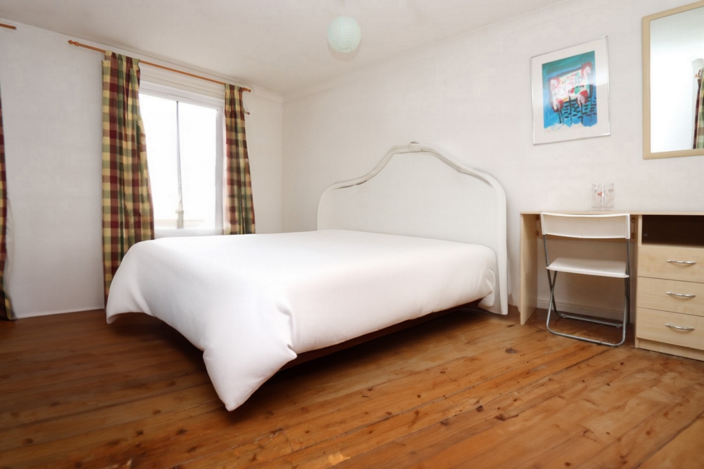 Similar Property: Ensuite Double Room in Isle of Dogs