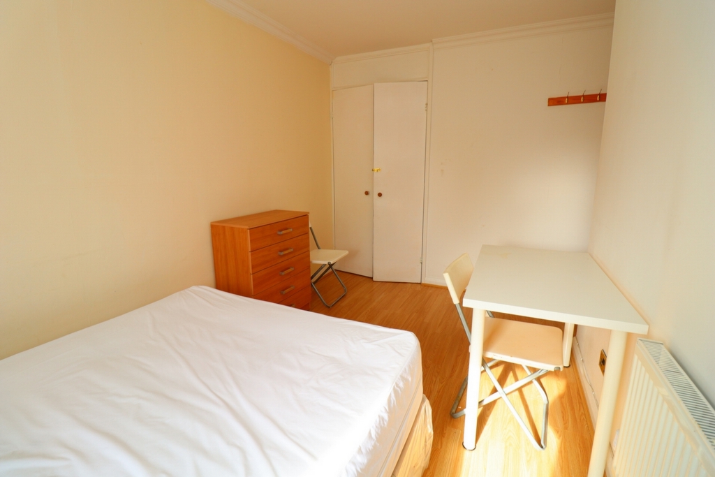 Similar Property: Double room - Single use in West Ham