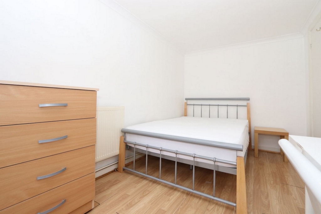 Similar Property: Double room - Single use in Stratford