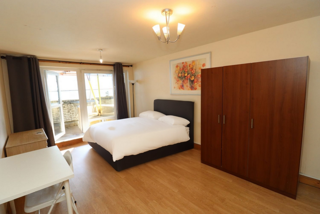 Similar Property: Double Room in Mile End