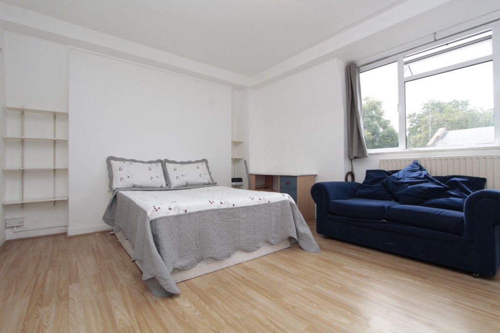 Similar Property: Double Room in Bethnal Green