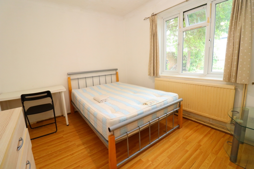 Similar Property: Double room - Single use in Leyton