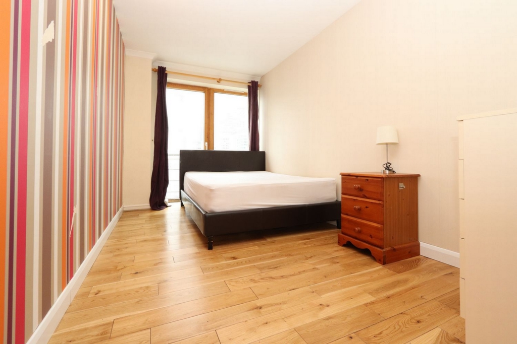Similar Property: Double room - Single use in Canary Wharf