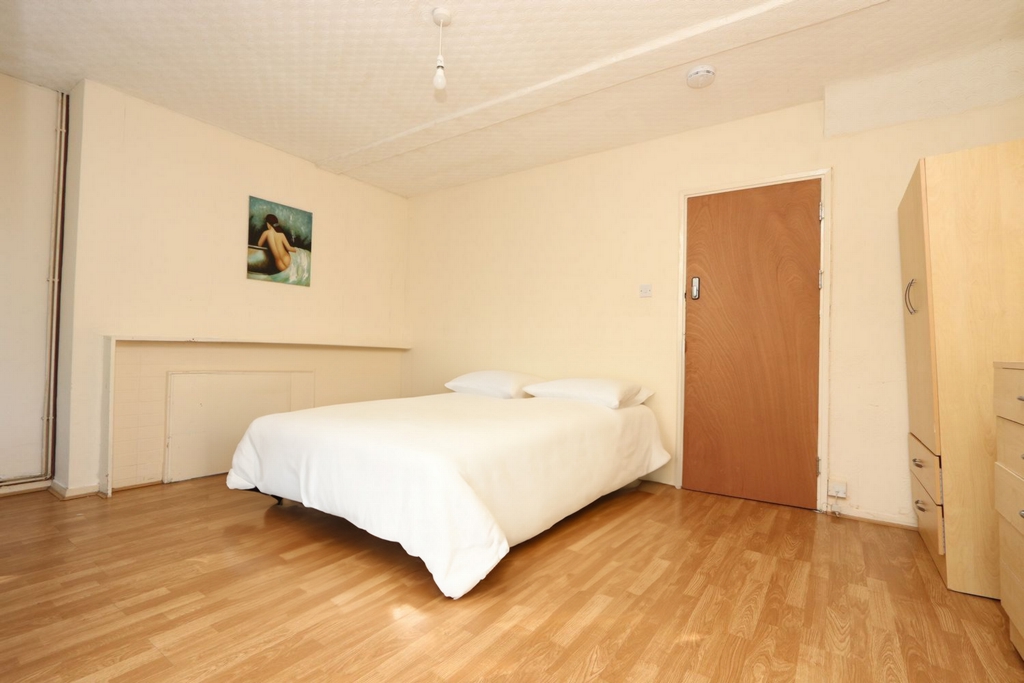 Similar Property: Double room - Single use in Westferry