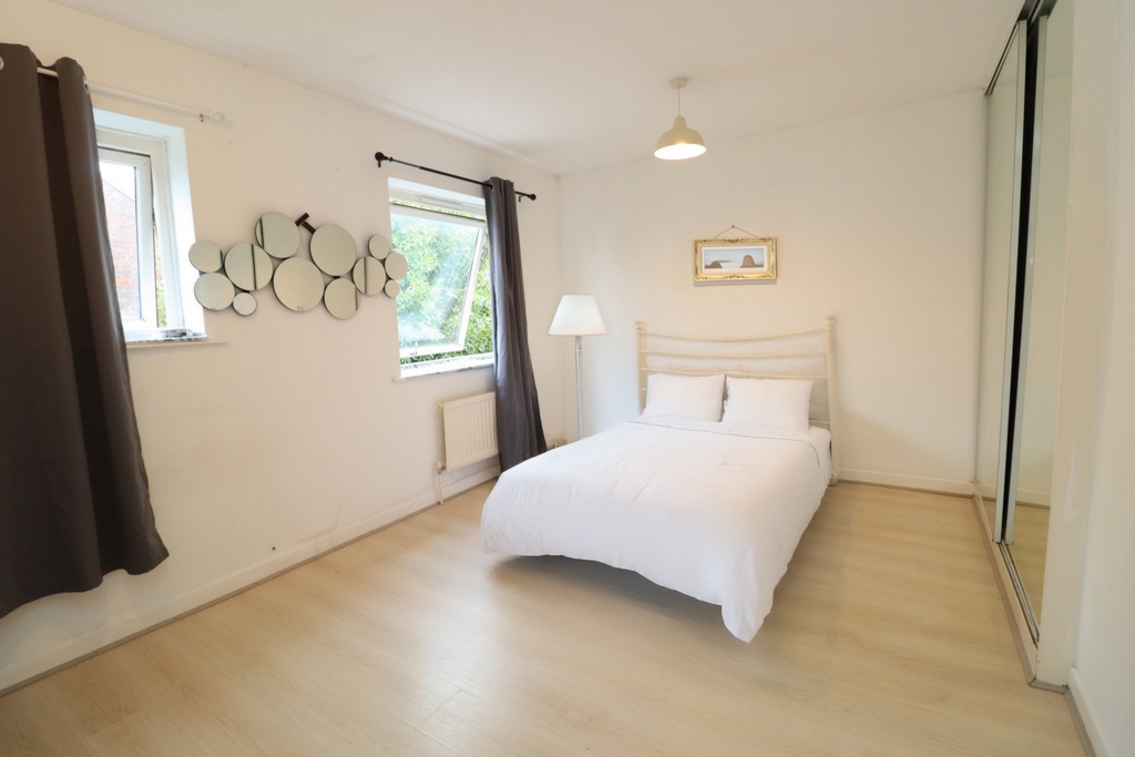 Similar Property: Double room - Single use in Canada Water