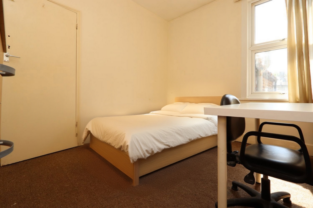 Similar Property: Single Room in Upton Park
