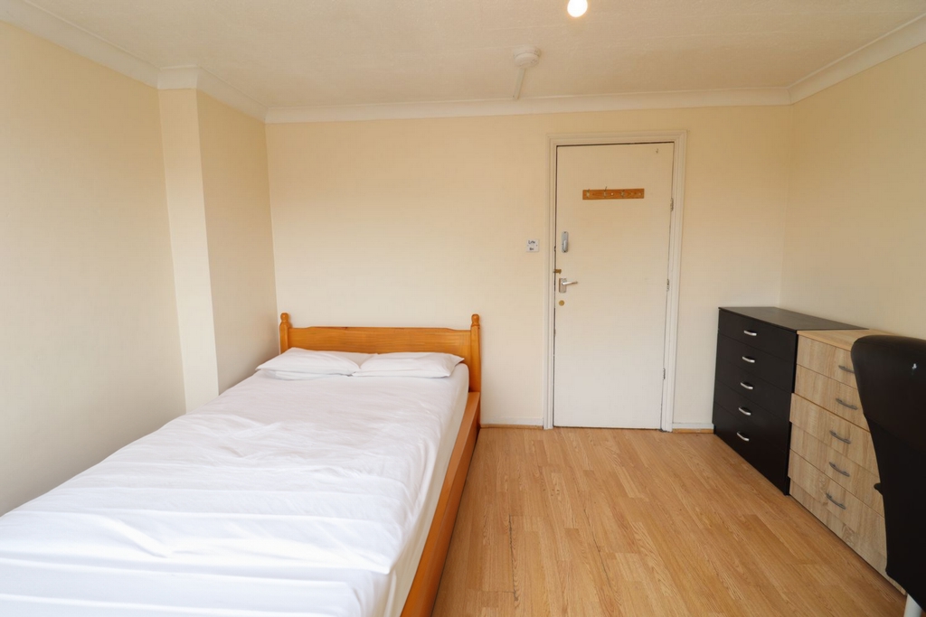 Similar Property: Double Room in Stratford