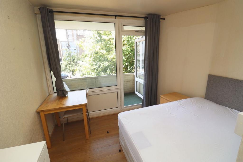Similar Property: Double room - Single use in Bethnal Green
