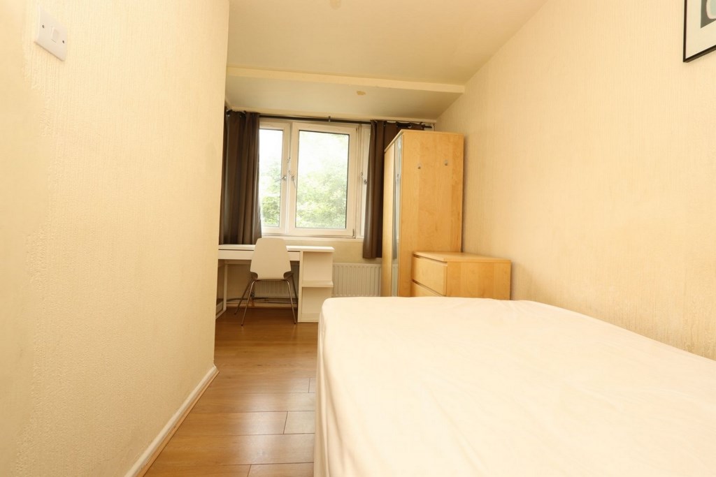 Similar Property: Double room - Single use in Bethnal Green