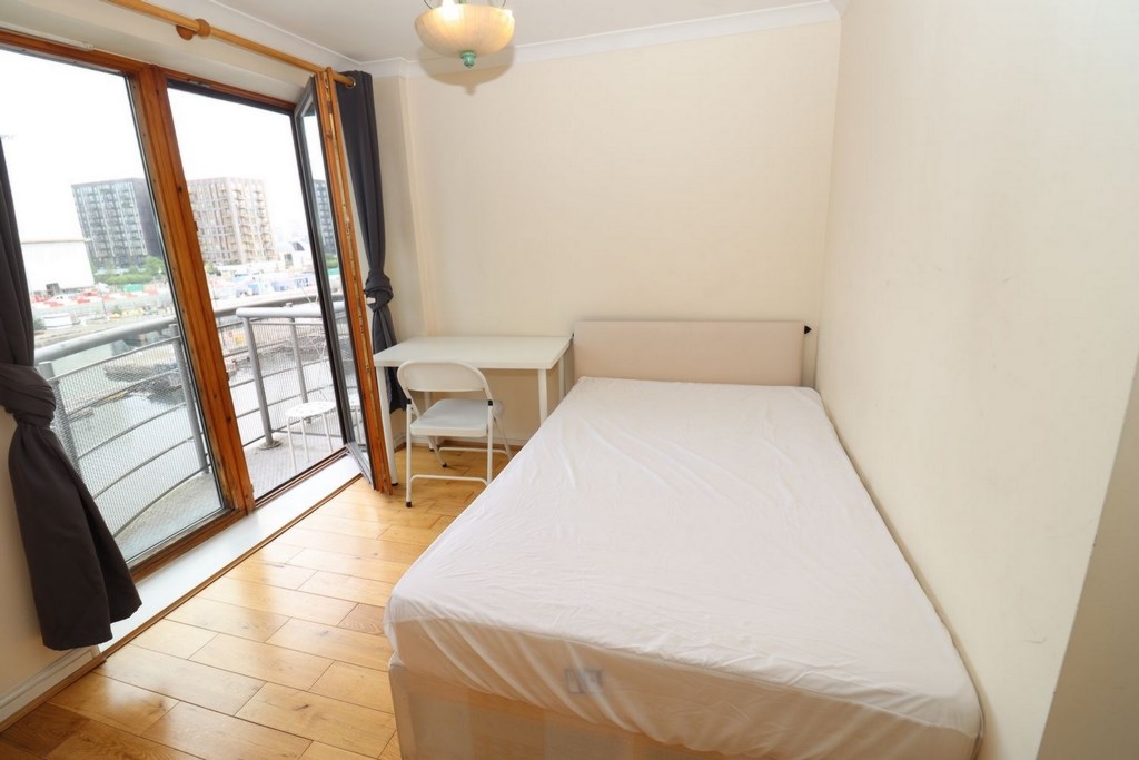 Similar Property: Double room - Single use in South Quay