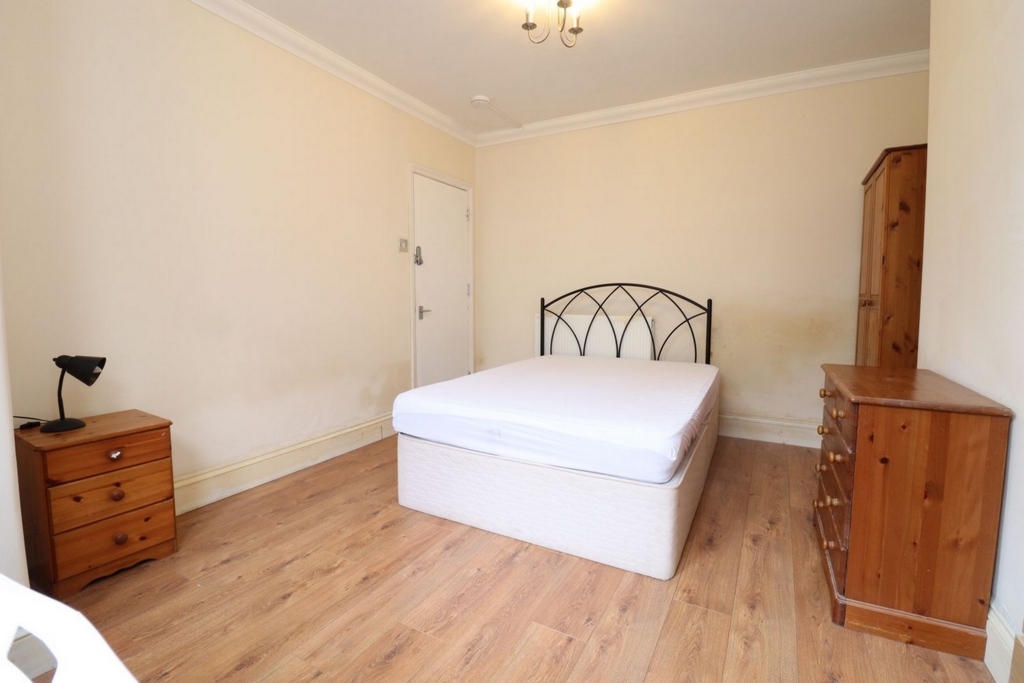 Property photo: Manchester Road, E14