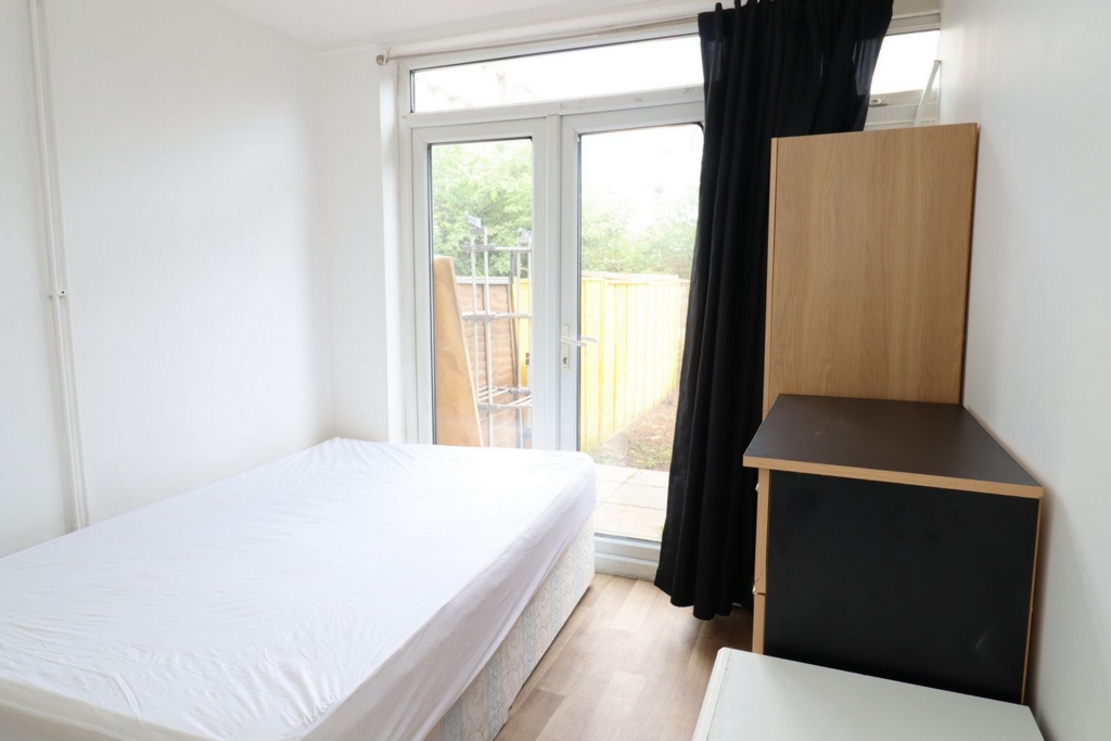Similar Property: Double room - Single use in Bethnal Green