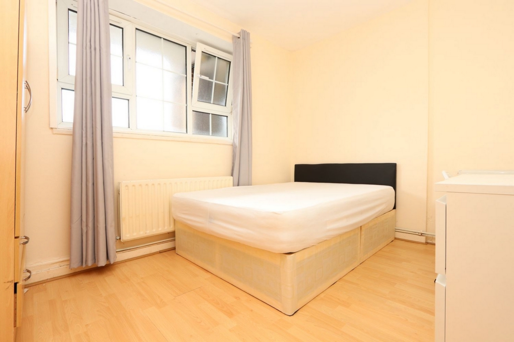 Similar Property: Double room - Single use in Elephant and Castle