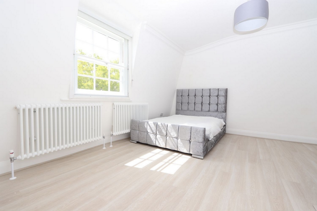 Similar Property: Double room - Single use in Bow Road