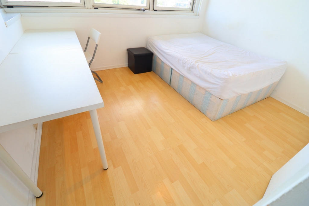 Similar Property: Double Room in Whitechapel, Shadwell