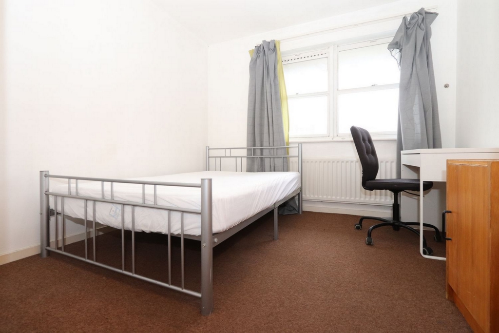 Similar Property: Double room - Single use in Westcombe Park,Greenwich